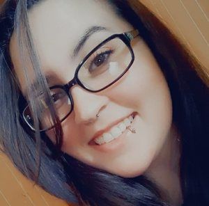 Meet your Posher, Serina